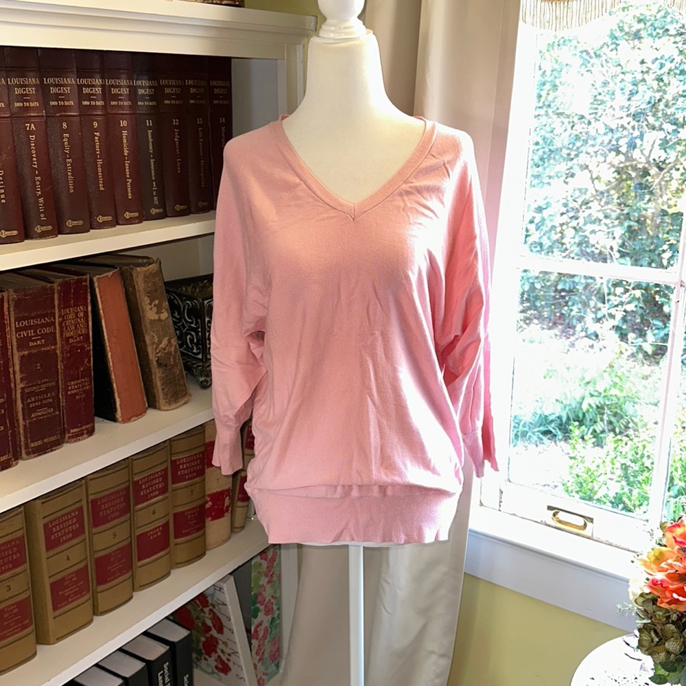 Women’s Light Pink Ellen Tracy Sweater Size Small